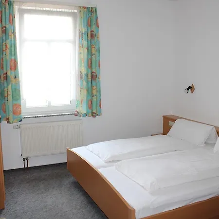 فندق Landgasthof Zum Seehof 3*